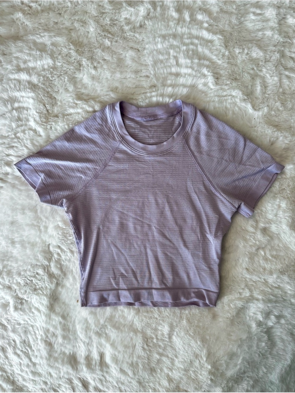 Lilac Women's Short Sleeve Crop Top